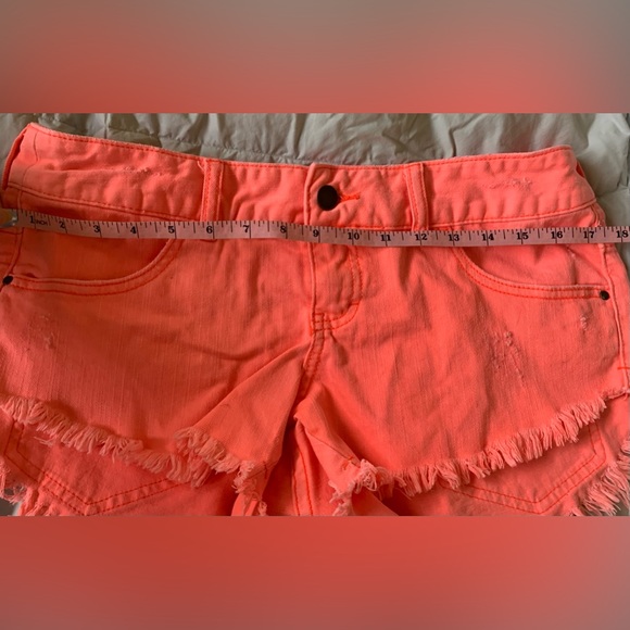 Billabong Denim Shorts - Picture 4 of 5